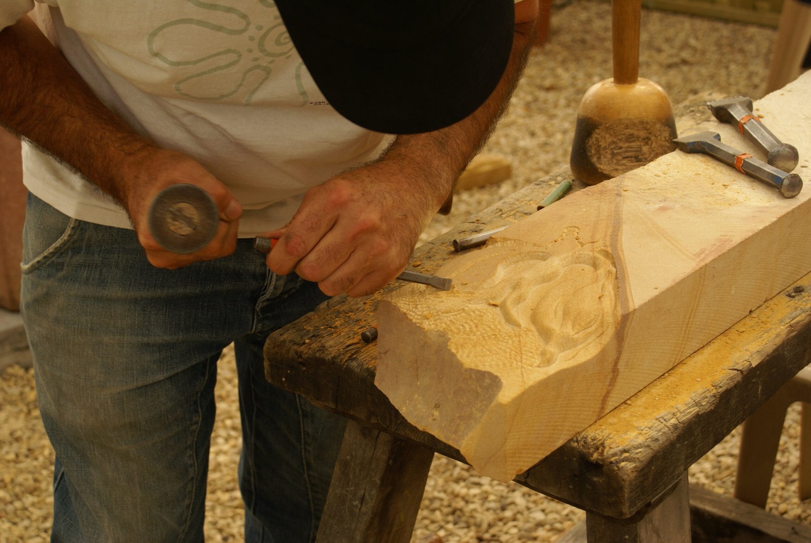 Vincent Saas — travail menhir
